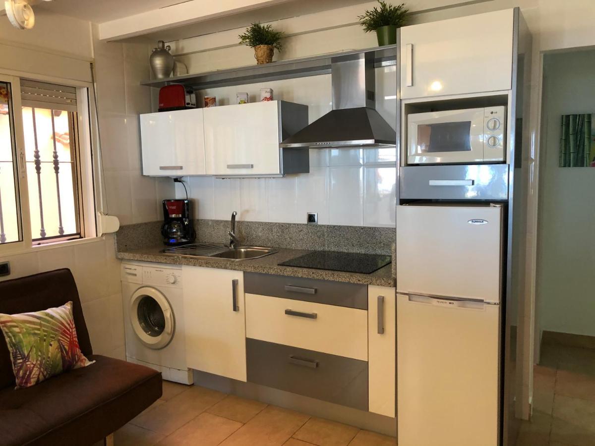 Apartamentos Casa Tia Antonia Малага Екстериор снимка