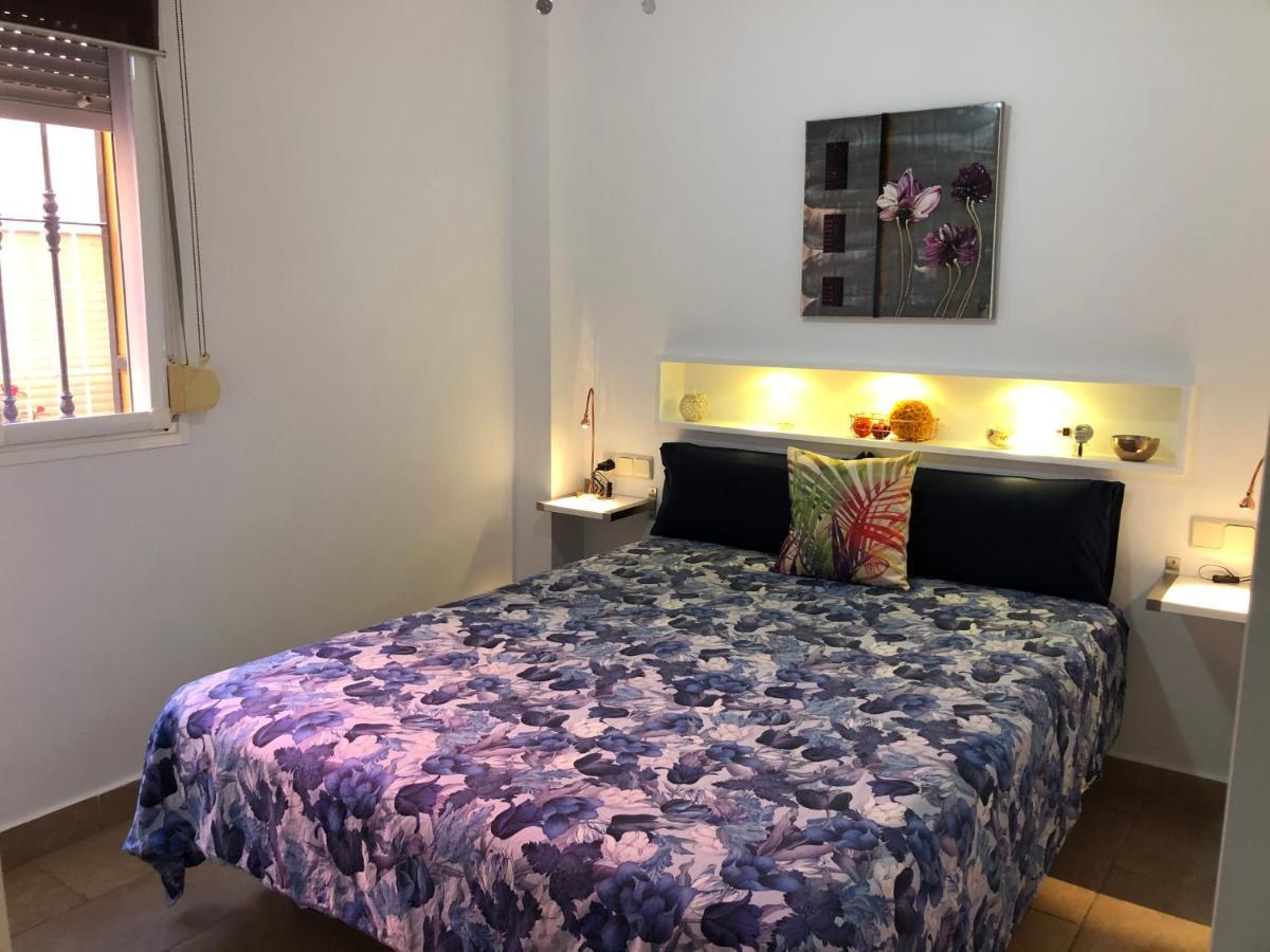 Apartamentos Casa Tia Antonia Малага Екстериор снимка