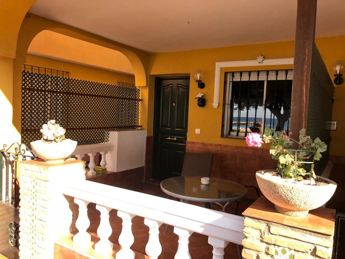 Apartamentos Casa Tia Antonia Малага Екстериор снимка