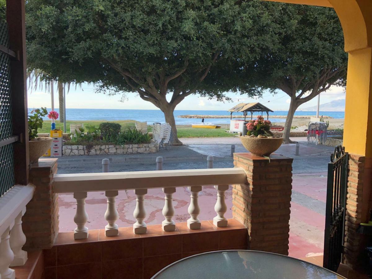 Apartamentos Casa Tia Antonia Малага Екстериор снимка