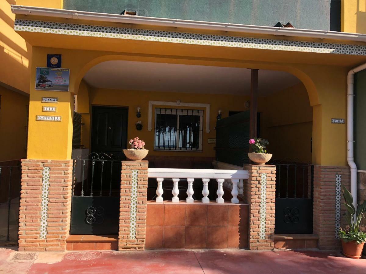 Apartamentos Casa Tia Antonia Малага Екстериор снимка