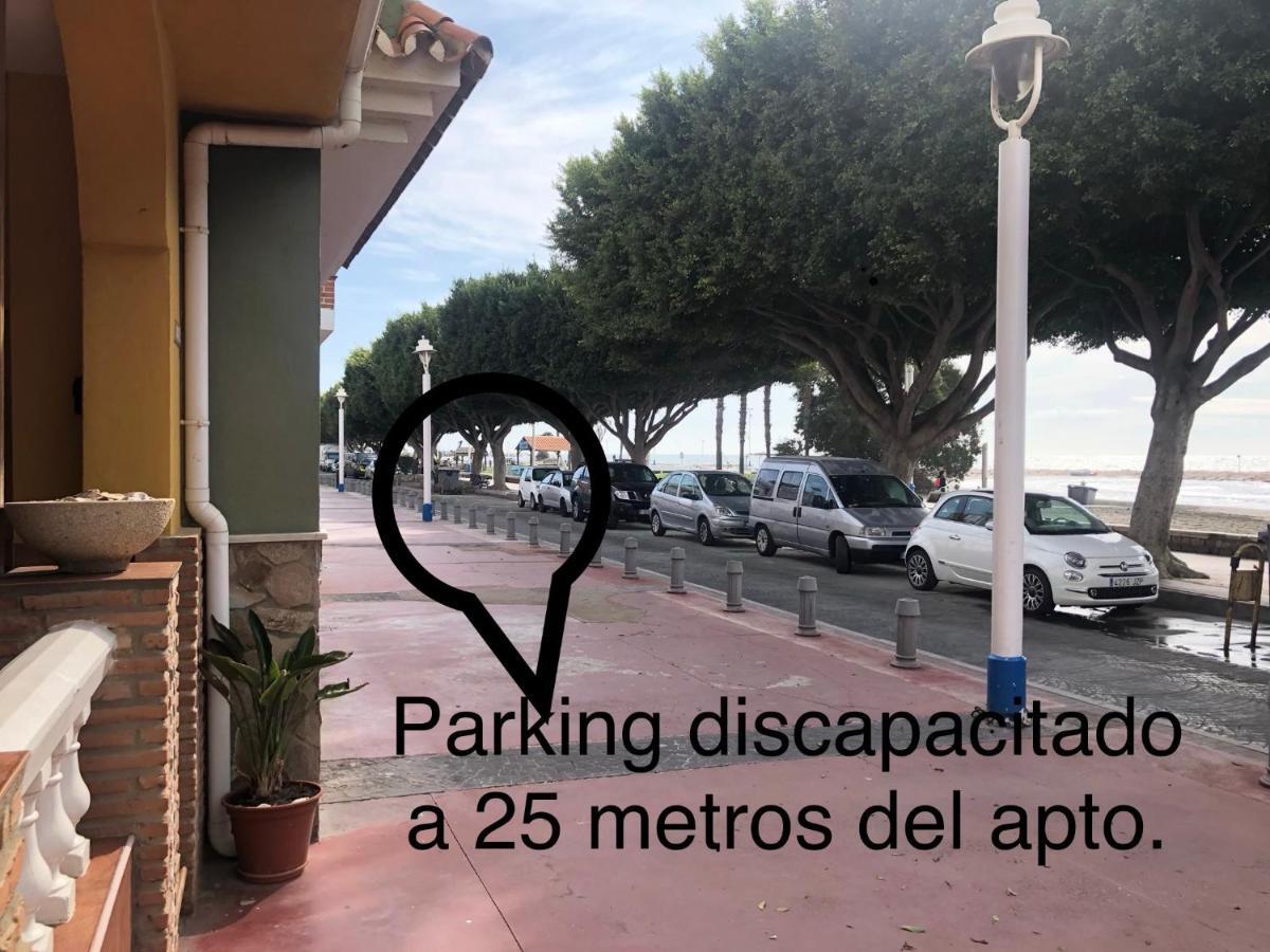 Apartamentos Casa Tia Antonia Малага Екстериор снимка